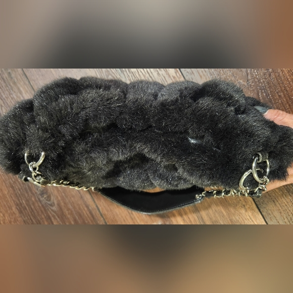 Beautiful Quilted Faux Fur Hobo Bag - Picture 11 of 16